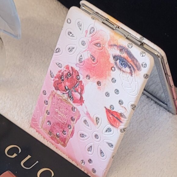 Luxury & Designer Beauty Bundle - Picture 7 of 15